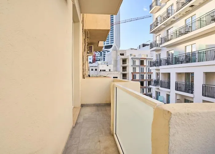 2 Bedroom Apartment St. Julians