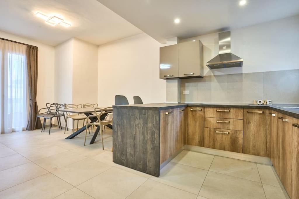 2 Bedroom St. Julians